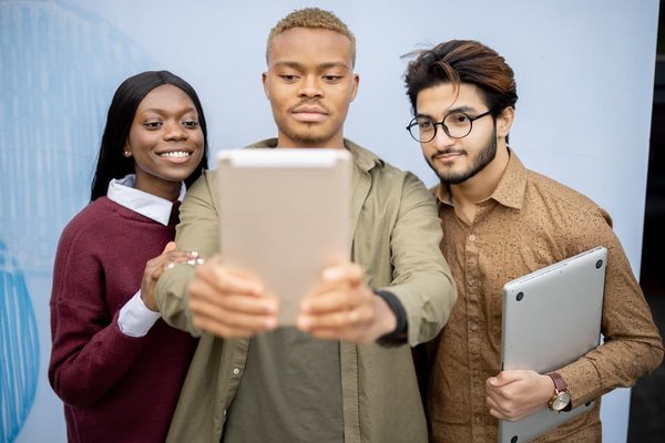 Quels sont les outils high tech à avoir en tant qu'étudiant ?